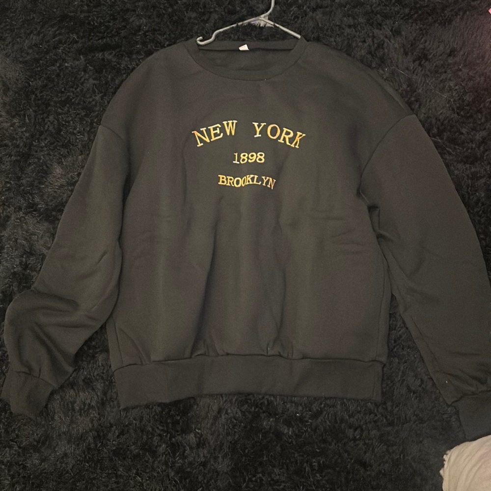 New York crewneck
